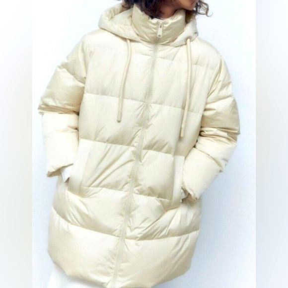 Zara Water & Wind Protection Hooded
Down Coat - Picture 1 of 9